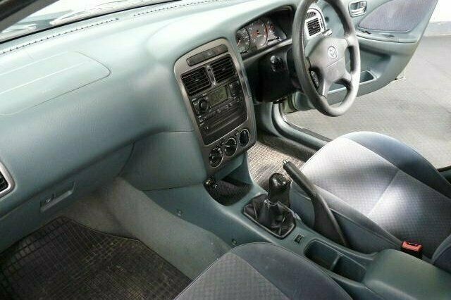 Used Toyota Avensis 2001 Hatchback
