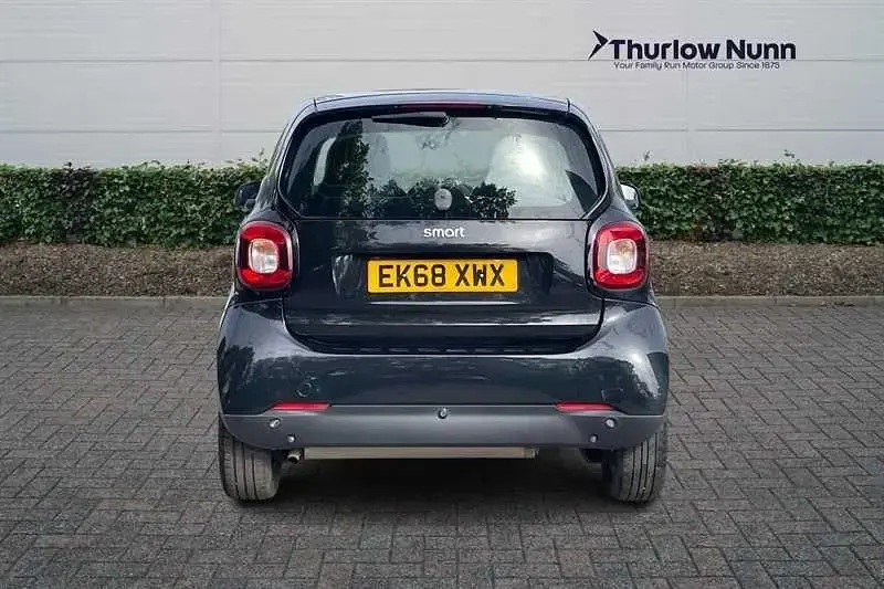 Usado Smart ForTwo Coupé Premium 71 HP (52 kW) 2018 Preto Coupé