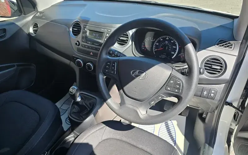 Begagnad Hyundai i10 SE 67 HK (49 kW) 2020 Halvkombi