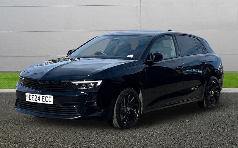 Used Vauxhall Astra 131 HP (96 kW) 2024 Black Hatchback