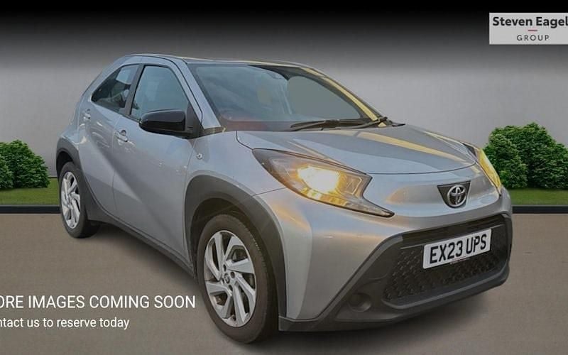 Used Toyota Aygo X PURE 72 HP (52 kW) 2025 SUV
