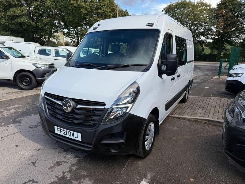 Second-hand Vauxhall Movano 135 CP (99 kW) 2021 Alb Monovolum