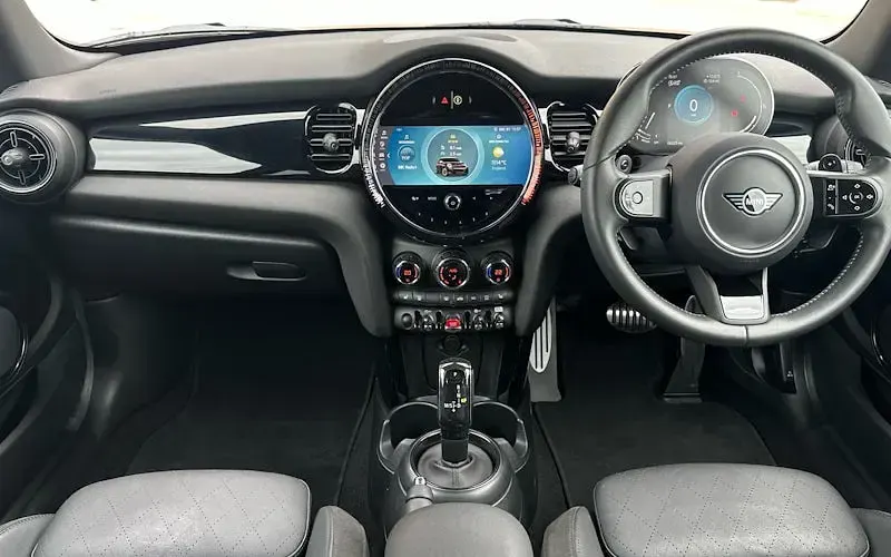 Begagnad Mini Cooper S Hatch 178 HK (130 kW) 2023 Blå Halvkombi