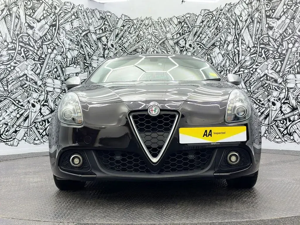 Used Alfa Romeo Giulietta 150 HP (110 kW) 2018 Black Hatchback