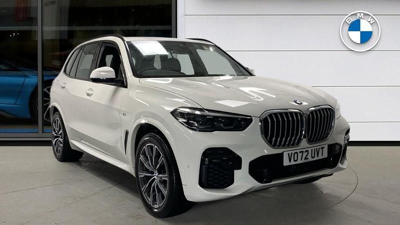 White Used 2022 BMW X5 M Sport SUV | £42,950 (Super price) - Image 1/4