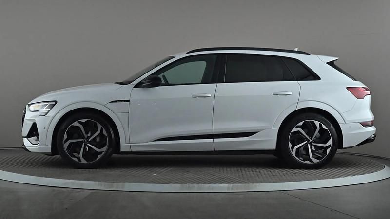 Used Audi e-tron Black Edition 230 kW (313 HP) 2022 White SUV