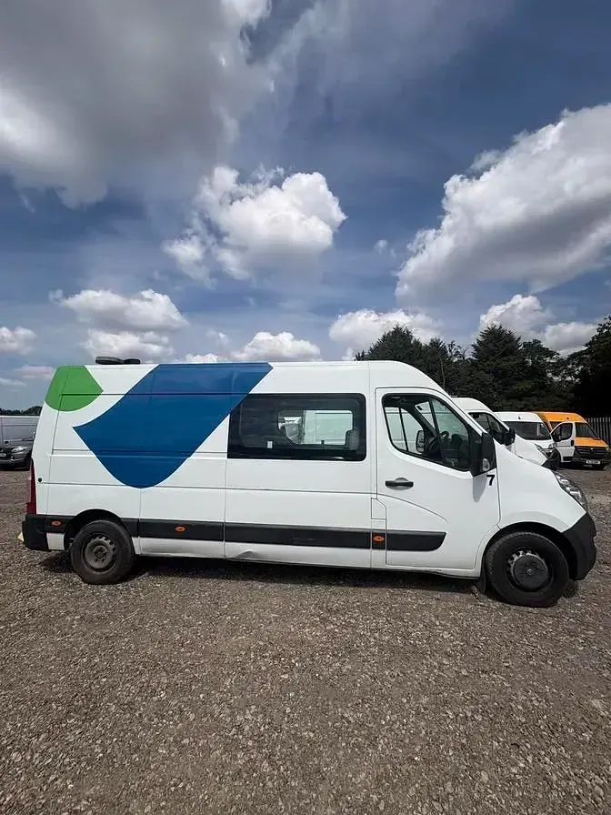 Used Vauxhall Movano 130 HP (95 kW) 2018 White MPV