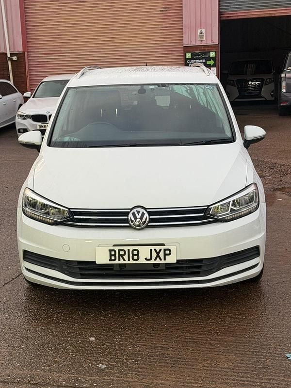 Used VW Touran 150 HP (110 kW) 2018 White MPV
