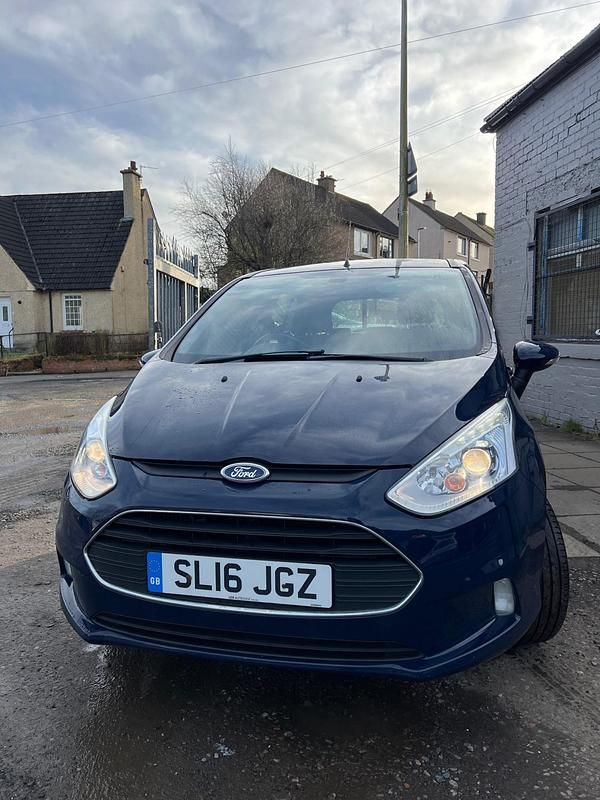 Used Ford B-MAX Zetec 125 HP (91 kW) 2016 Blue MPV