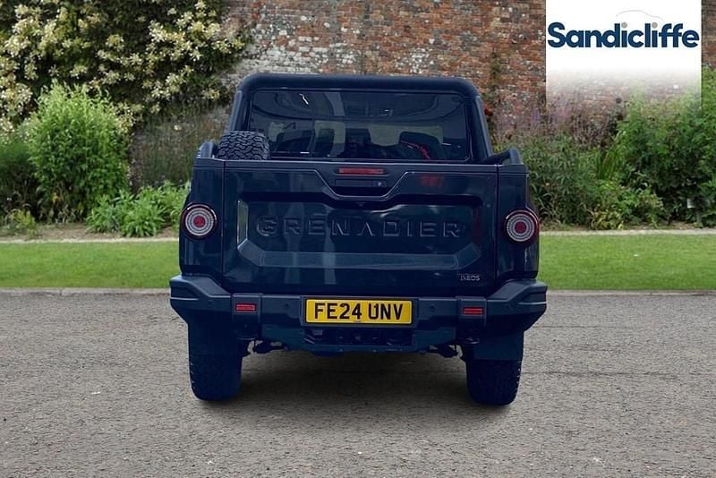 Used Ineos Grenadier 249 HP (183 kW) 2023 Grey Estate