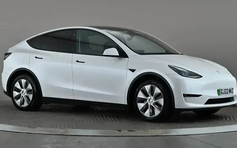 Used Tesla Model Y Long Range AWD 286 kW (389 HP) 2025 SUV