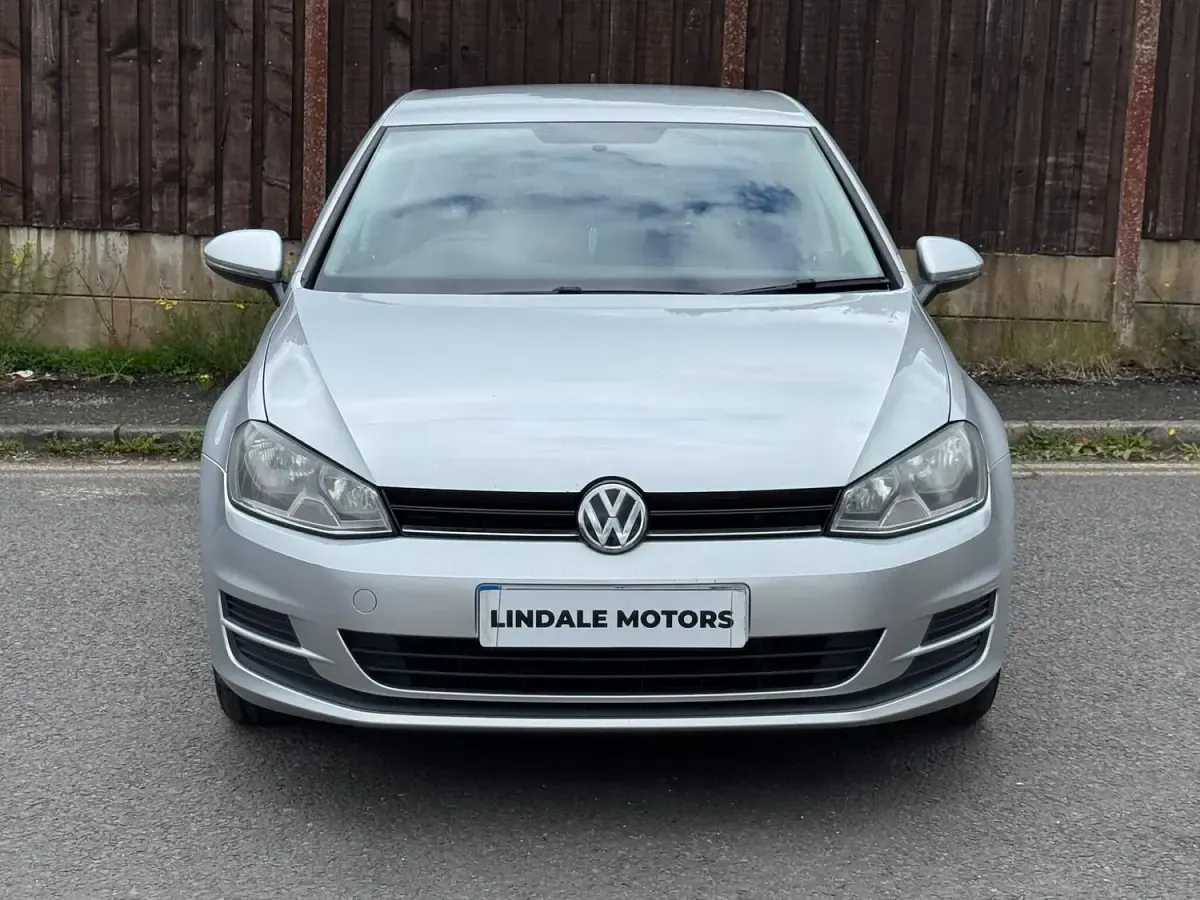 Used VW Golf VII S 105 HP (77 kW) 2014 Silver Hatchback