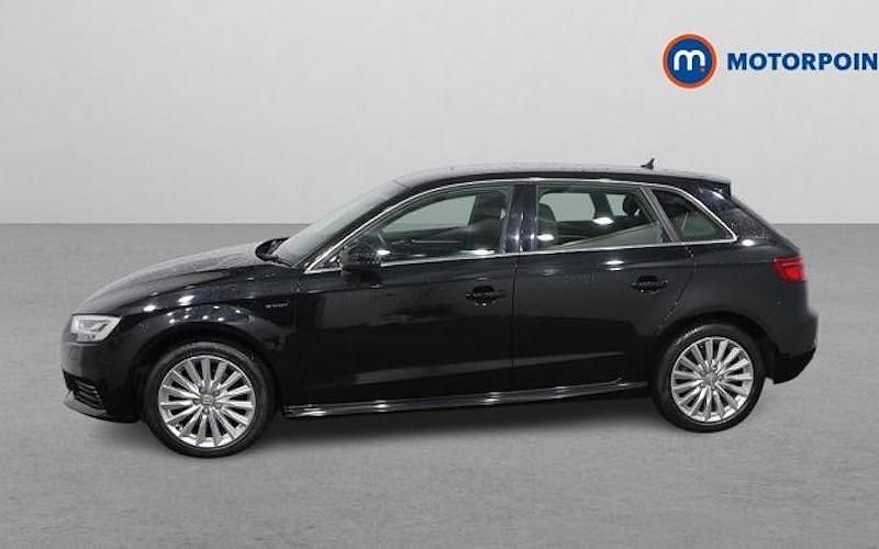 Used Audi A3 e-tron 150 HP (110 kW) 2018 Hatchback