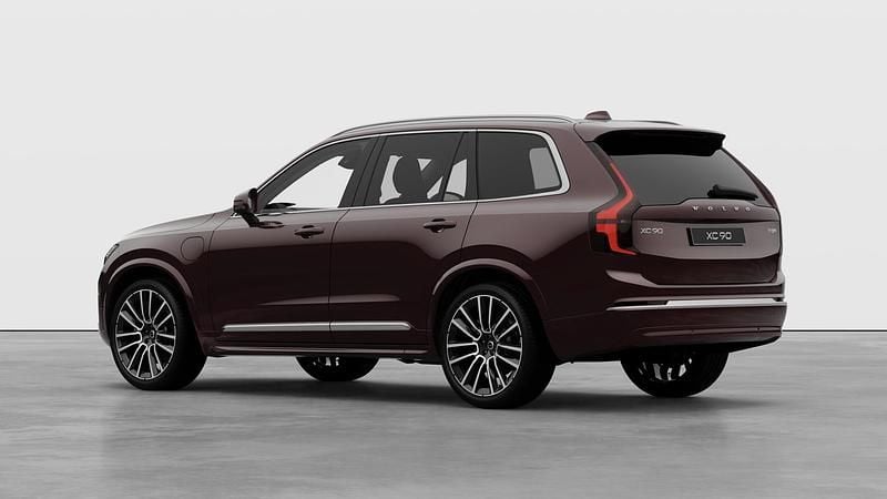 New Volvo XC90 Ultra 2026 Mulberry red SUV