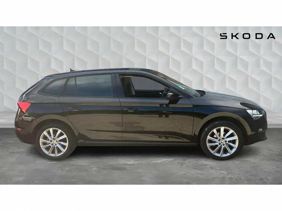 Used Skoda 110 R SE L 81 HP (59 kW) 2023 Black magic pearl effect Estate