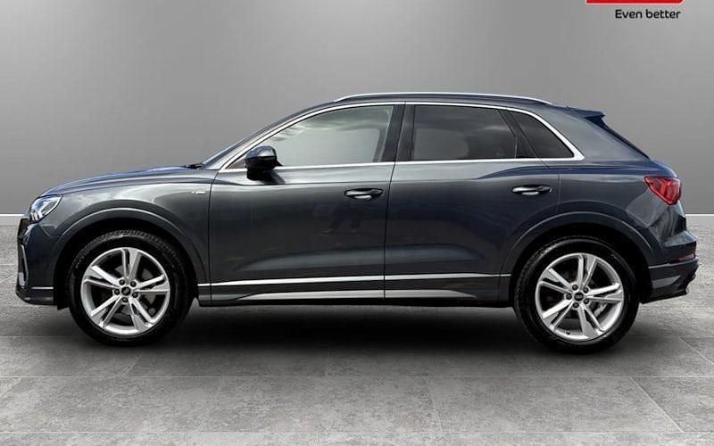 Begagnad Audi Q3 S-Line 150 HK (110 kW) 2023 SUV