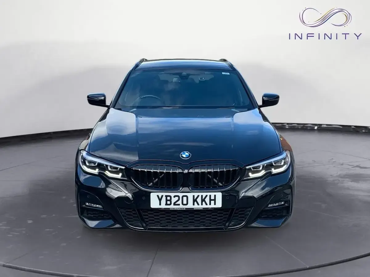 Used BMW 318 M Sport 150 HP (110 kW) 2020 Black Estate