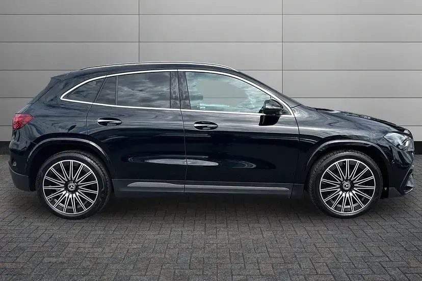 Used Mercedes GLA220 AMG line 187 HP (137 kW) 2024 Black SUV