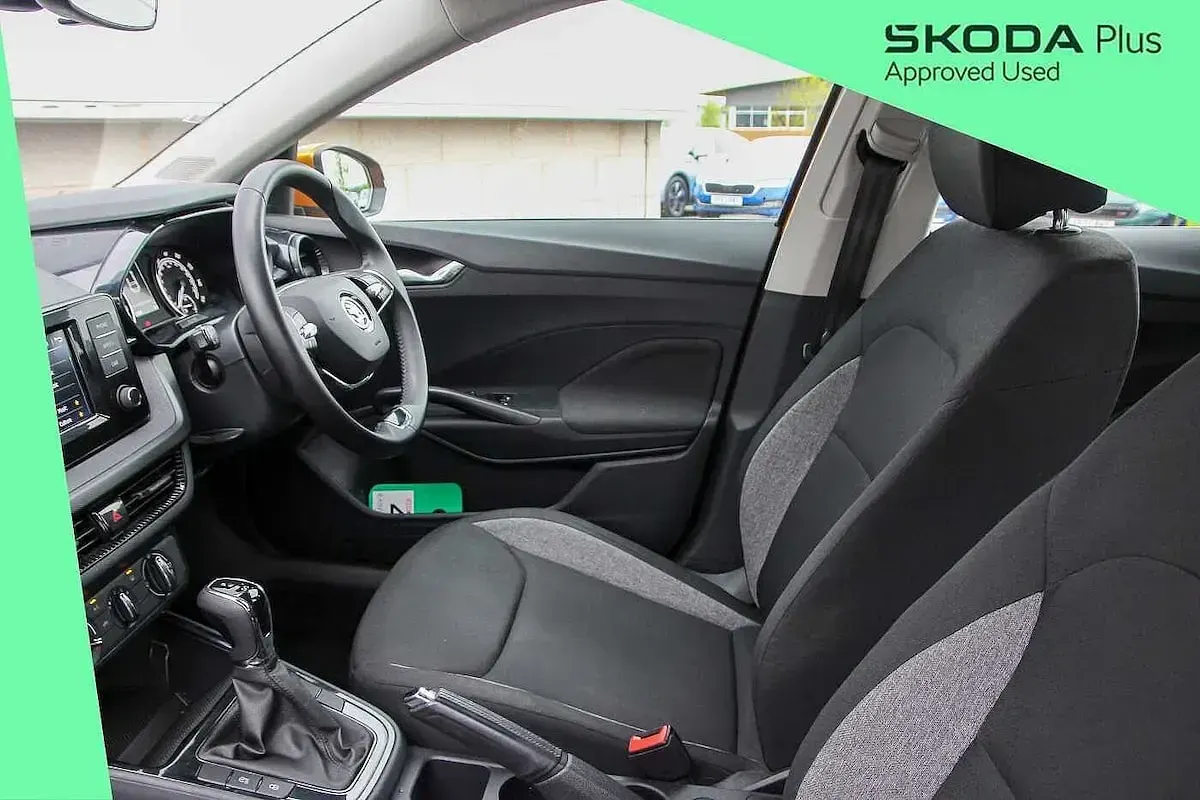 Used Skoda Fabia Comfort 81 HP (59 kW) 2022 Phoenix orange metallic Hatchback