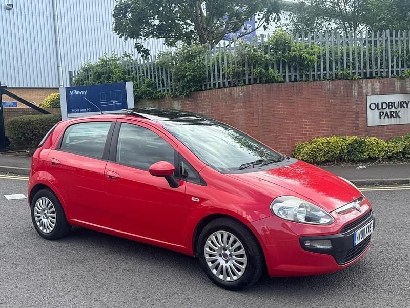 Used Fiat Punto Evo Dynamic 2011 Red Hatchback