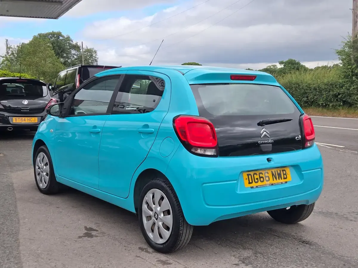 Used Citroën C1 Feel 68 HP (50 kW) 2016 Blue Hatchback