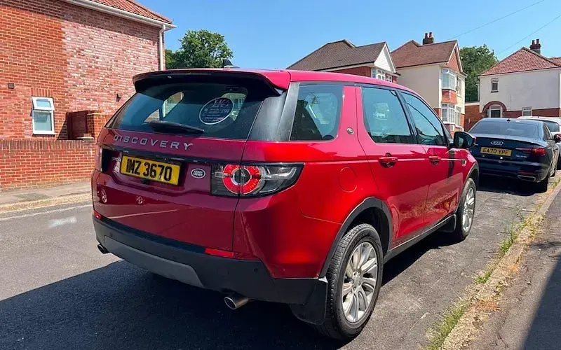 Used Land Rover Discovery 5 SE 179 HP (131 kW) 2019 SUV