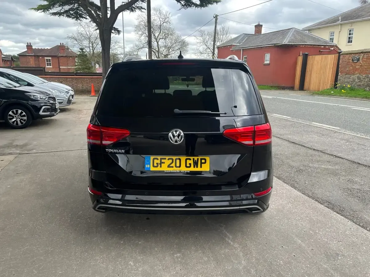Used VW Touran R-line 150 HP (110 kW) 2020 Black MPV