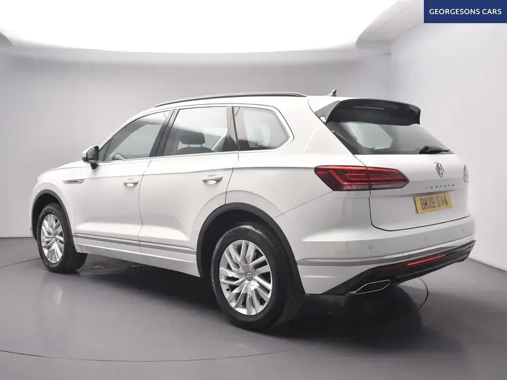 Used VW Touareg SEL 2019 White SUV