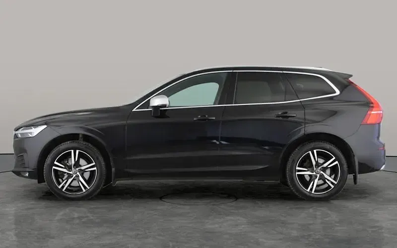 Used Volvo XC60 R-Design 250 HP (183 kW) 2018 Black SUV
