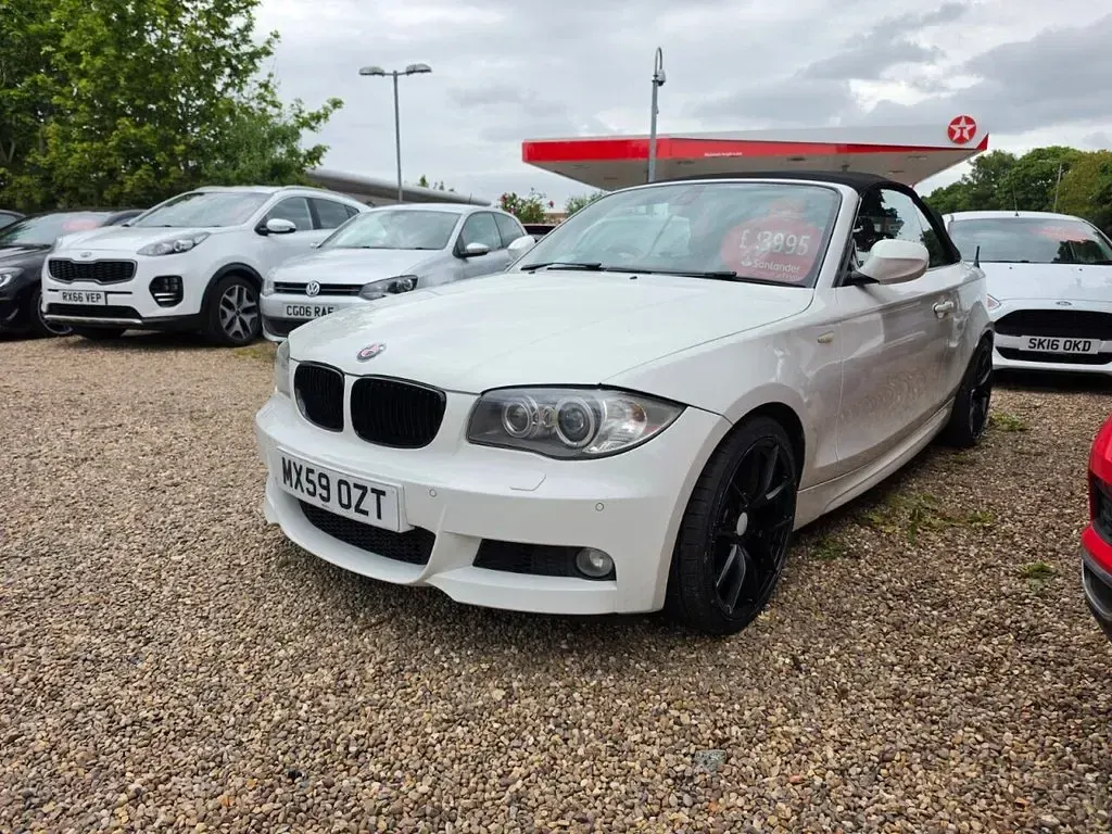 Used BMW 120 Cabriolet M Sport 177 HP (130 kW) 2009 White Cabriolet