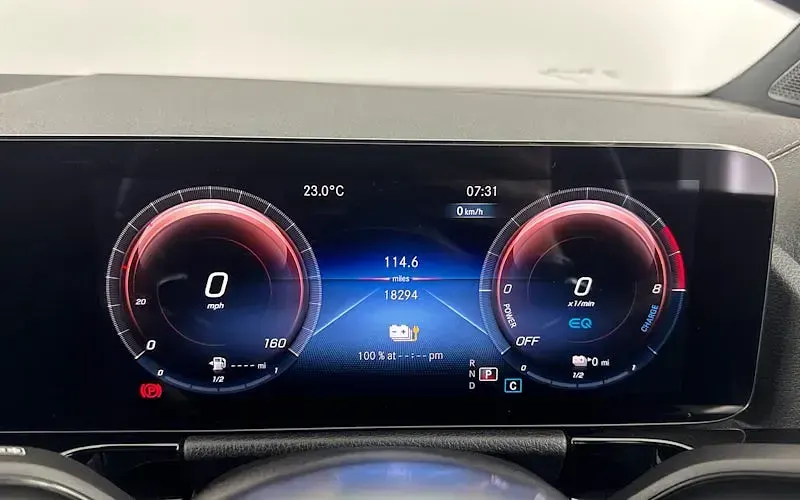 Used Mercedes E250 Exclusive 218 HP (160 kW) 2022 Blue SUV