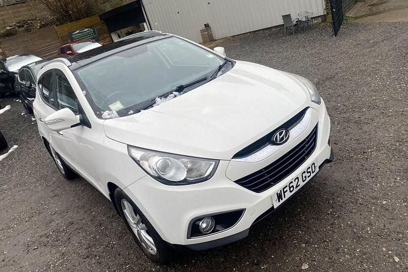 Used Hyundai ix35 Premium 134 HP (98 kW) 2012 White SUV