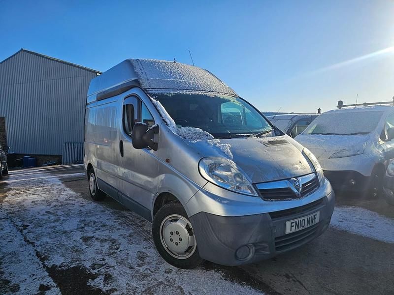 Silver Used 2010 Vauxhall Vivaro MPV | £2,749 (Fair price) - Image 1/4