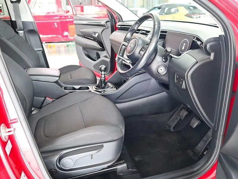 Used Hyundai Tucson SE 2022 Red SUV
