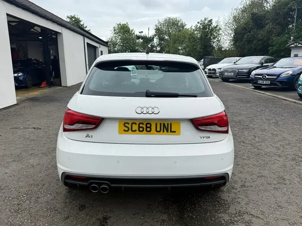 Used Audi A1 Sportback S-Line 125 HP (91 kW) 2018 White Hatchback