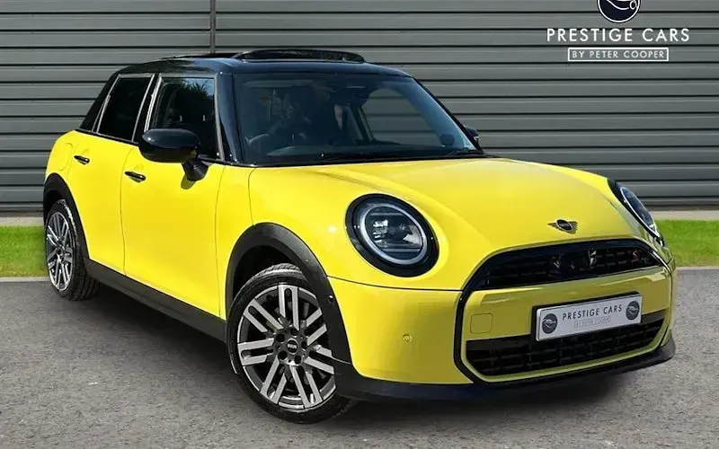 Used Mini Cooper Classic 150 kW (204 HP) 2026 Hatchback