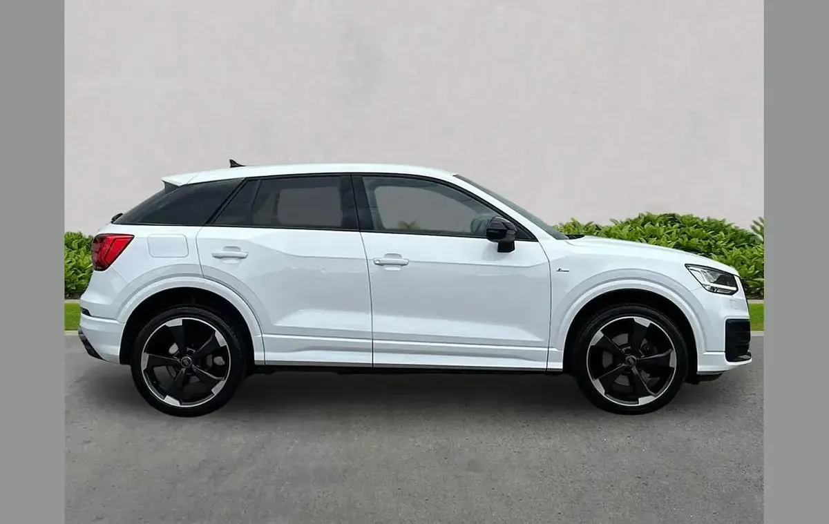 Used Audi Q2 S-Line 116 HP (85 kW) 2020 White SUV