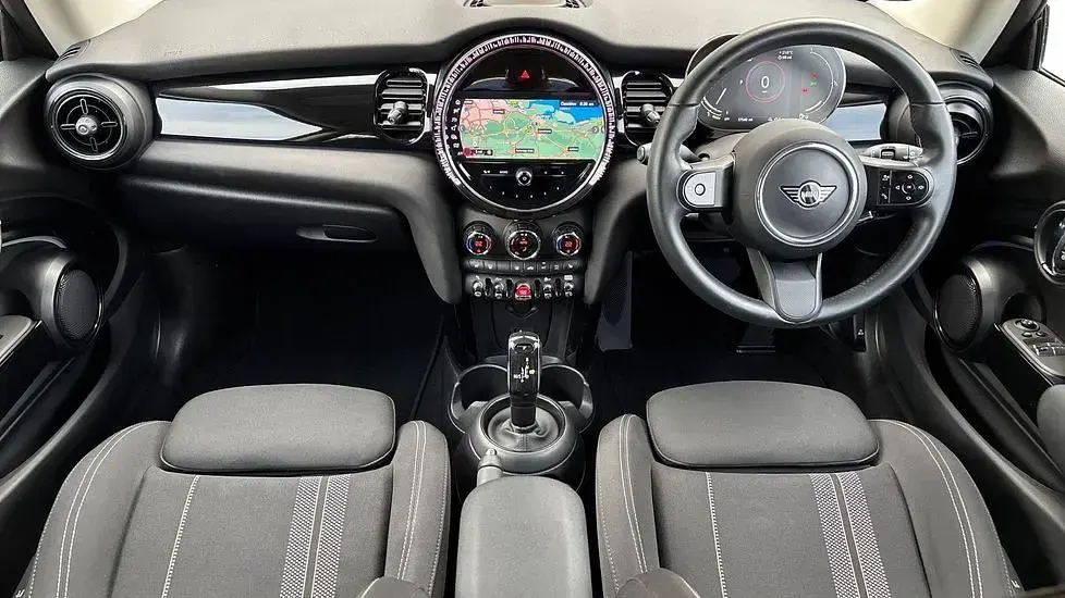 Used Mini Cooper S Classic 176 HP (129 kW) 2021 Grey Hatchback