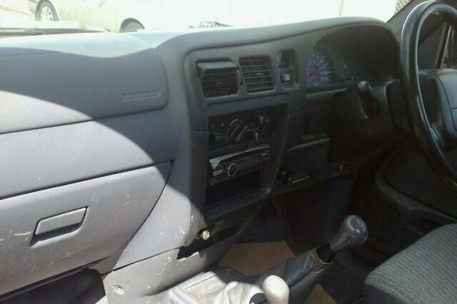 Used Toyota HiLux 2001 Pickup