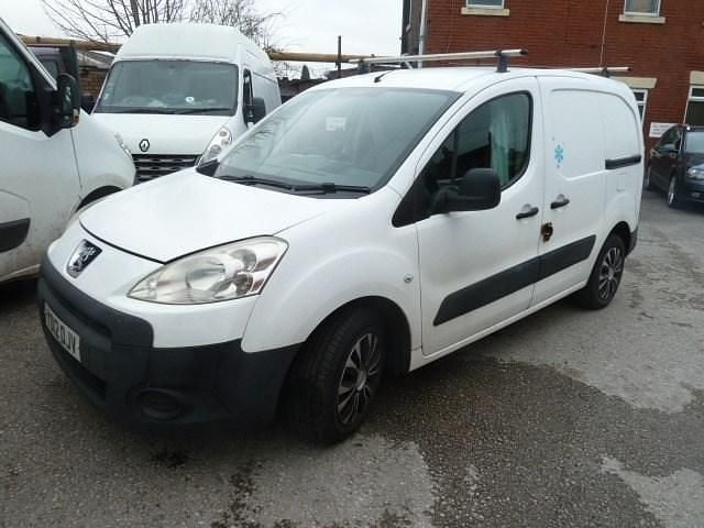 Used Peugeot Partner S 2012 White MPV