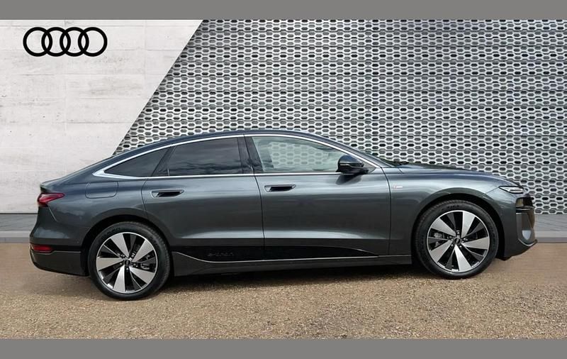 Novo Audi A6 e-tron S-Line 210 kW (286 HP) 2026 Cinzento Citadino