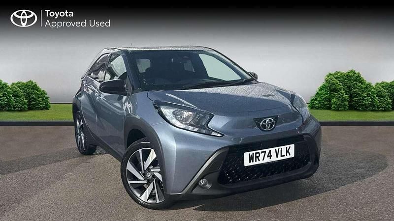 Persian salt bitone Used 2024 Toyota Aygo X SUV | £13,994 - Image 1/4