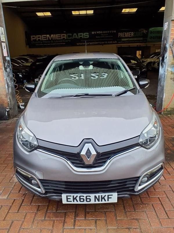 Usado Renault Captur Dynamique 90 HP (66 kW) 2016 Cinzento SUV