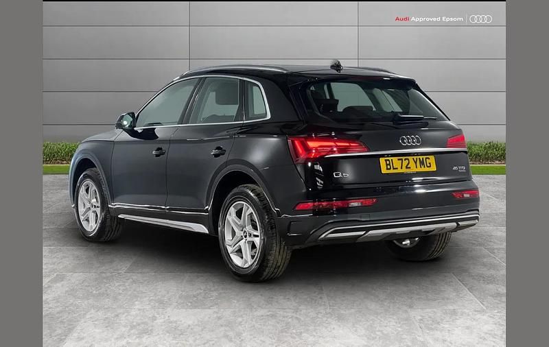 Used Audi Q5 Sport 261 HP (191 kW) 2022 Black SUV