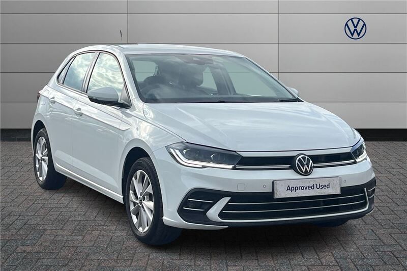 White Used 2024 VW Polo Style Hatchback | £17,990 (Fair price) - Image 1/4