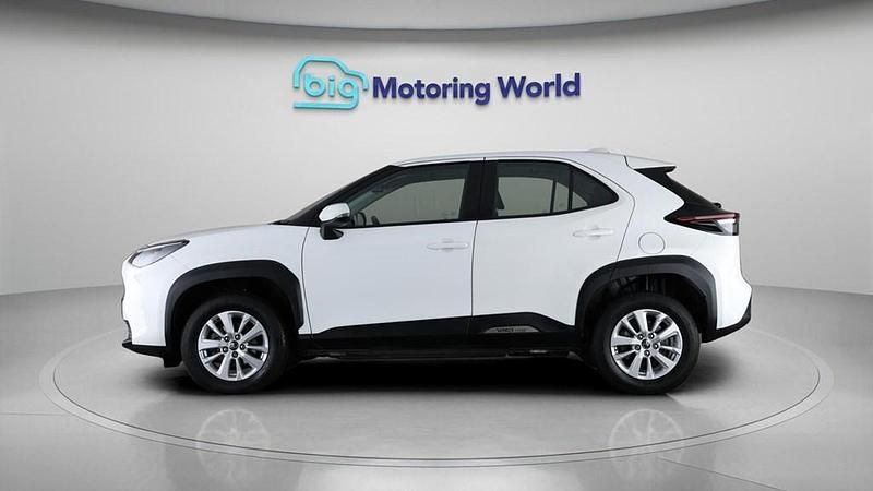 Used Toyota Yaris Cross 116 HP (85 kW) 2023 White SUV