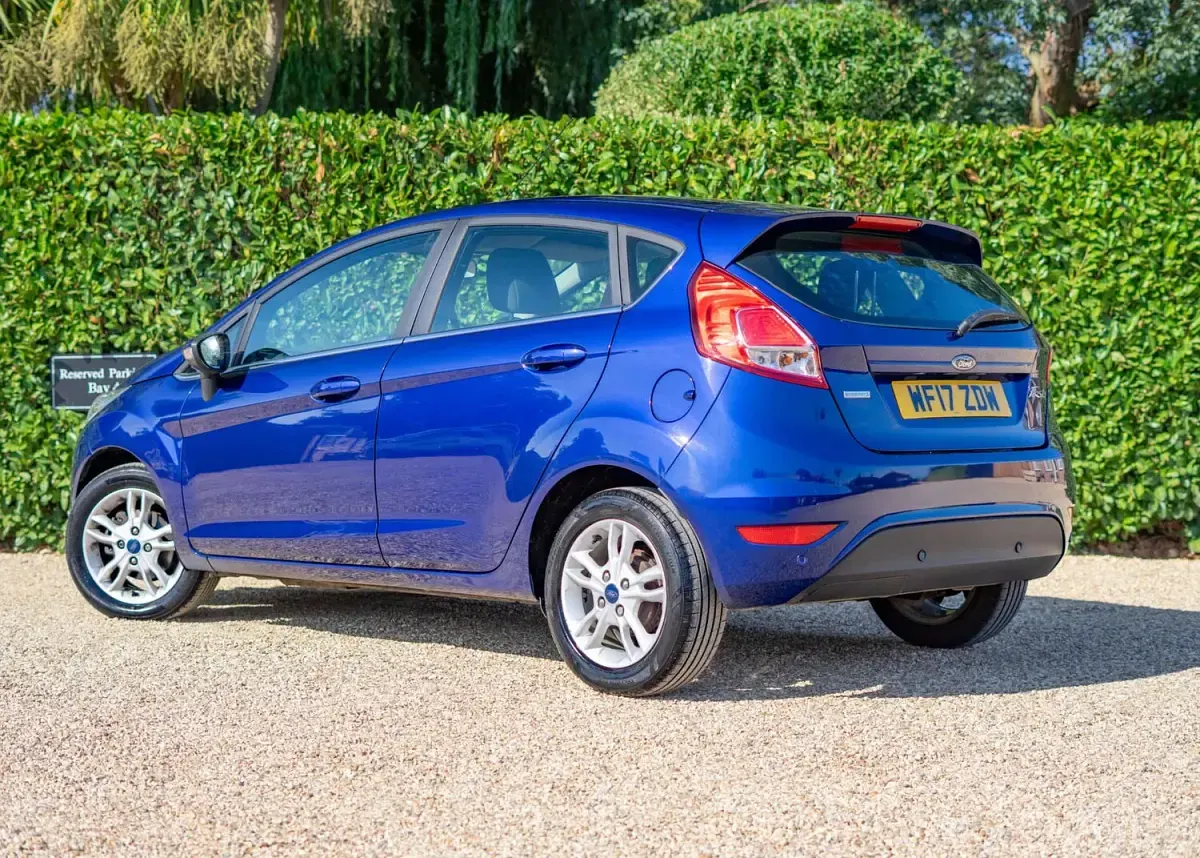 Used Ford Fiesta Zetec 2017 Blue Hatchback