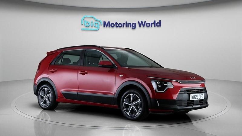 Used Kia Niro 139 HP (102 kW) 2023 Red SUV