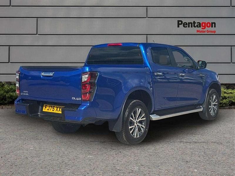 New Isuzu D-Max 163 HP (119 kW) 2025 Blue Pickup