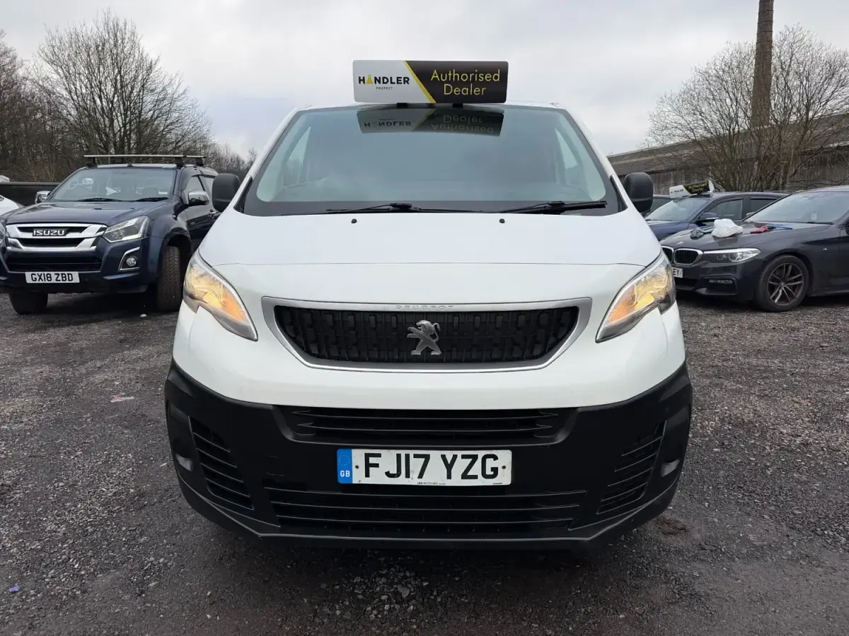 Second-hand Peugeot Expert S 120 CP (88 kW) 2017 Alb Van